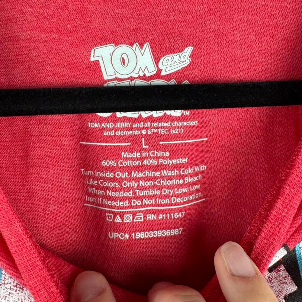 Tom and Jerry Red Vintage Wash Graphic T Shirt Oversized Cartoon Tee - Picture 6 of 7